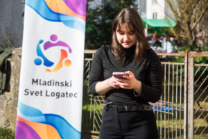 Dogodek: Ob prevzemu stavbe za MC Logatec (Foto 3: Eva Križaj)